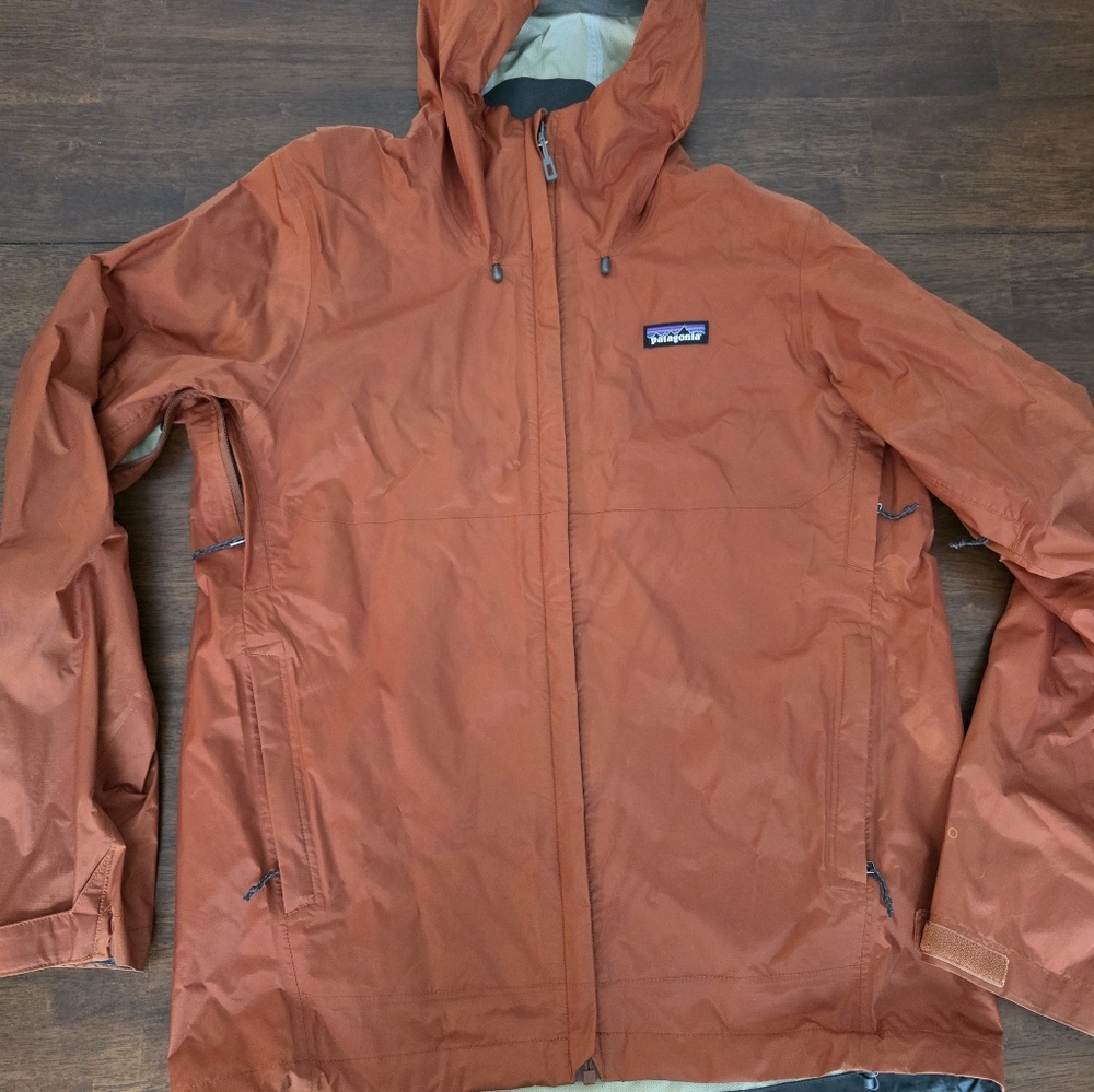 Patagonia Men's Orange Jacket